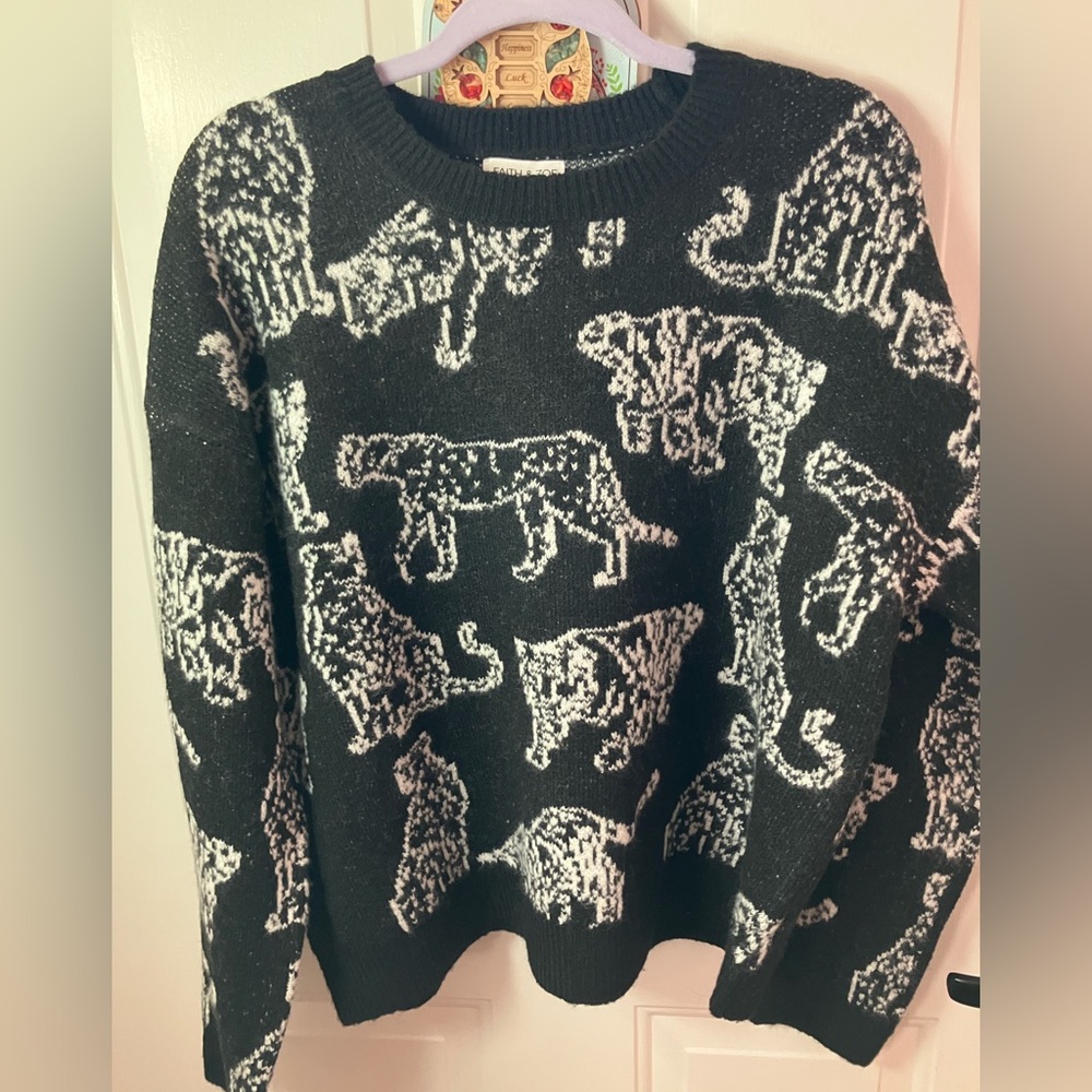 Faith & Zoe Black and White Leopard Print Sweater - Picture 5 of 8